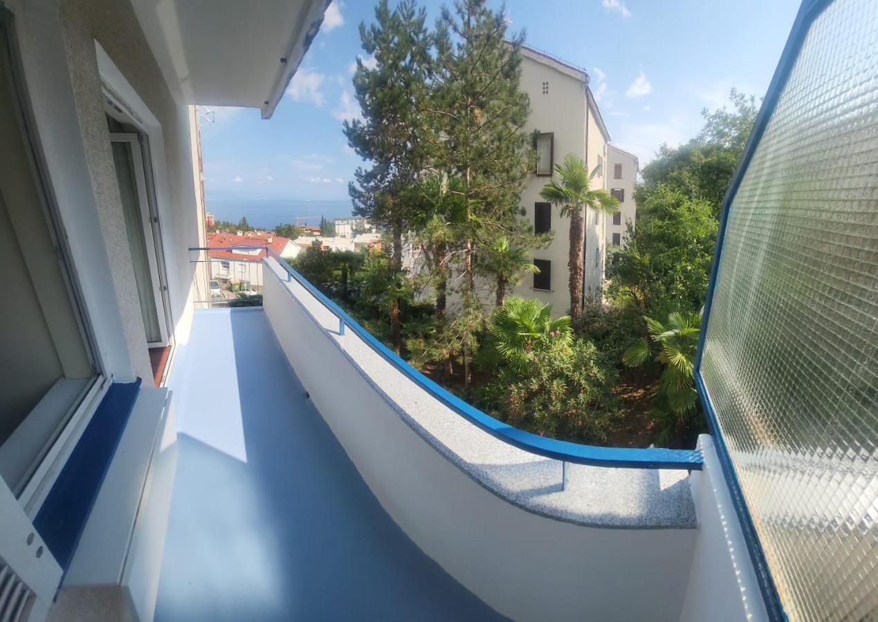 Apartment With Direct Sea View, Free Parking And Close To Beaches And Promenade Lovran Luaran gambar