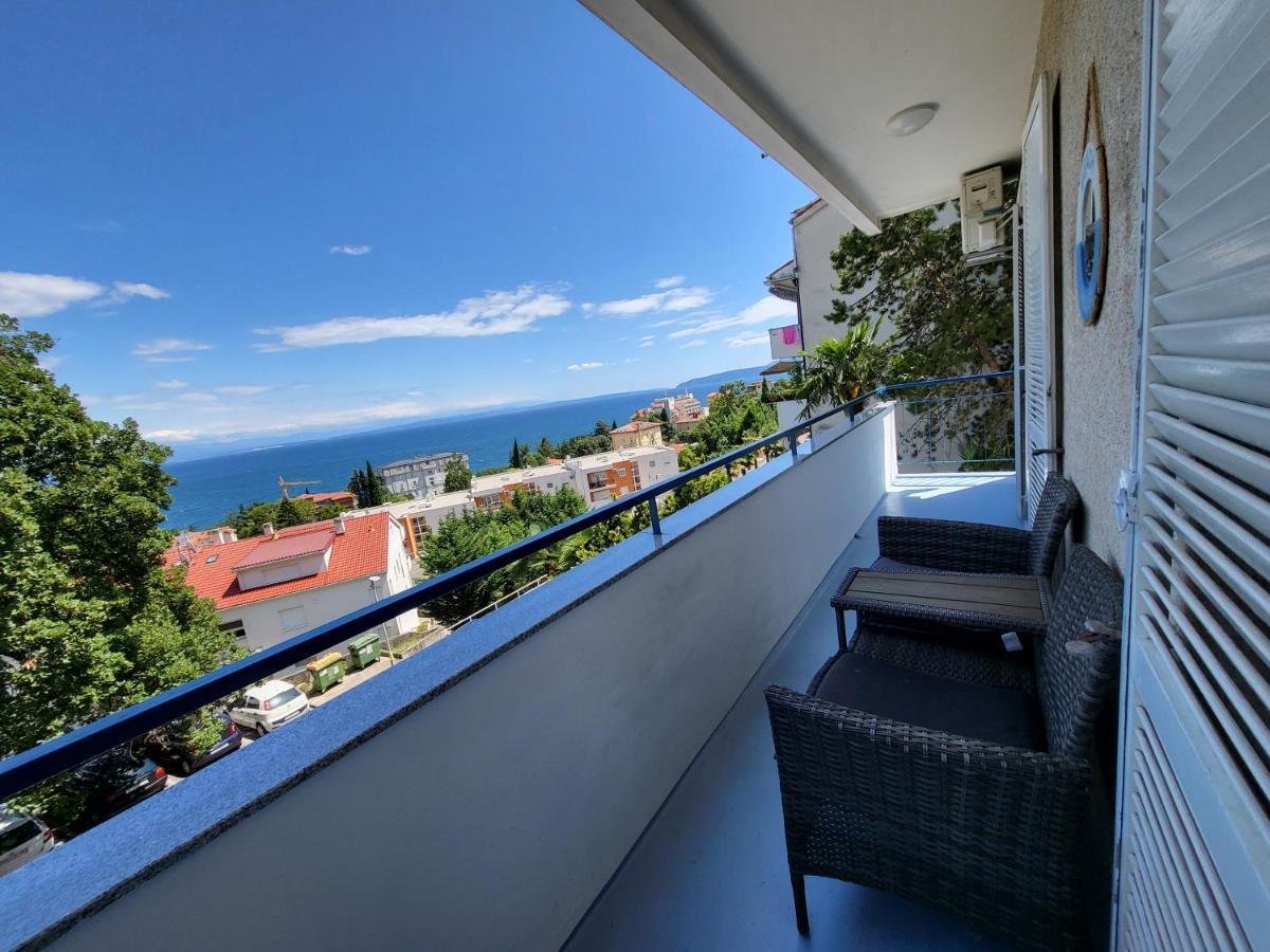 Apartment With Direct Sea View, Free Parking And Close To Beaches And Promenade Lovran Luaran gambar