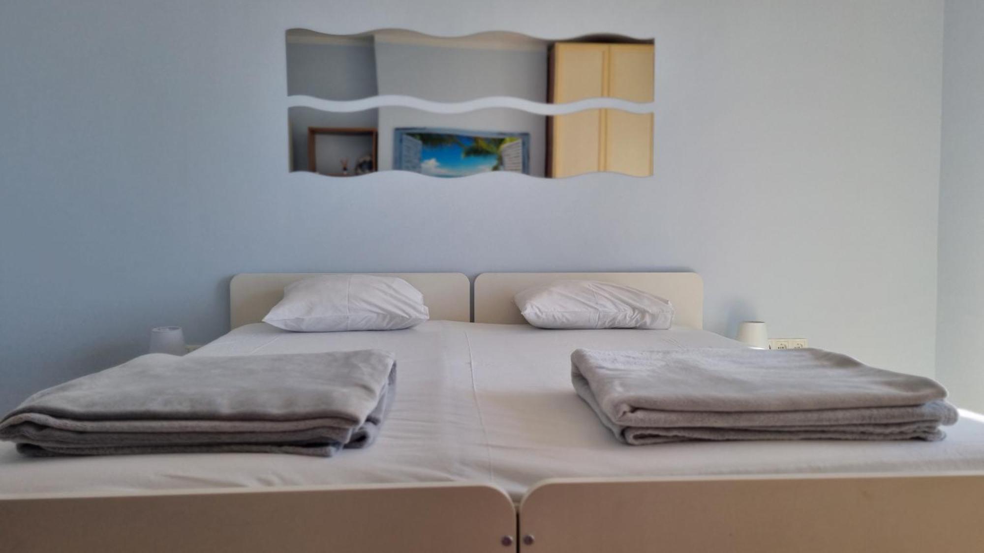 Apartment With Direct Sea View, Free Parking And Close To Beaches And Promenade Lovran Luaran gambar