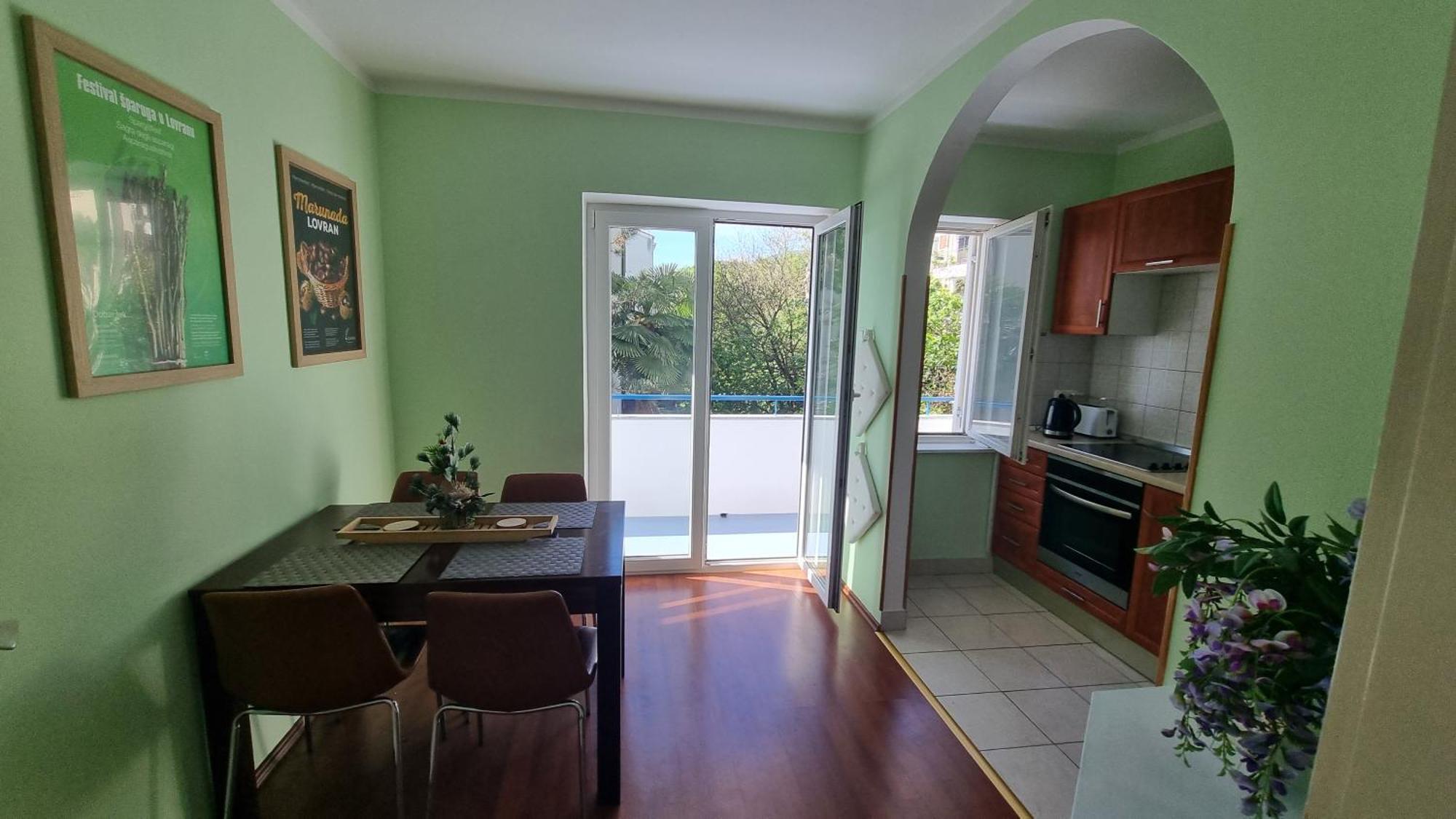 Apartment With Direct Sea View, Free Parking And Close To Beaches And Promenade Lovran Luaran gambar